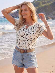 SHEIN LUNE Women's All Over Print Collar & Hollow Out Design Blouse,Short Sleeve Tops,Casual - Multicolor - View 3