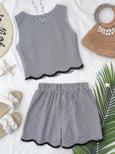 Travachic 2026 New Spring/Summer Black & White Plaid Sleeveless Crop Top, Vacation Style, Woven Graphic Printed, Casual Summer Vacation Outfits For Women, Bohemia Beach Vacation Outfits, Boho Chic, Country Concert Outfit, Holiday Festival Outfits, Beach Outfits For Women, Summer Outfits For Women, Old Money Style Women, Graduation Outfit, Summer Sun Dress, Birthday Dresses For Women, Bohemian Clothes Gingham Short Set Picnic Outfits For Women Brunch Outfits For Women 2 Piece,Vacation Outfits Women