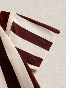 Mercer Haus 男士复古风条纹撞色针织上衣/卡其色服装 - 杏色 - 查看 5