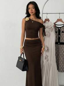 SHEIN Teen Girls Brown Off-Shoulder T-Shirt And Bodycon Mini Skirt Co-Ord Set - Brown - View 1