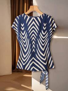 SHEIN PETITE Áo sơ mi nữ kiểu dáng thường ngày, cổ tròn, tay cánh dơi, in họa tiết toàn thân, thích hợp cho mùa hè. - Màu xanh lam - Xem 2