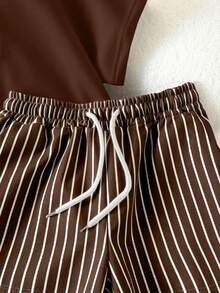 Bộ áo thun và quần short nữ dáng rộng in chữ và hình gấu hoạt hình. - Màu nâu  Mocha - Xem 3