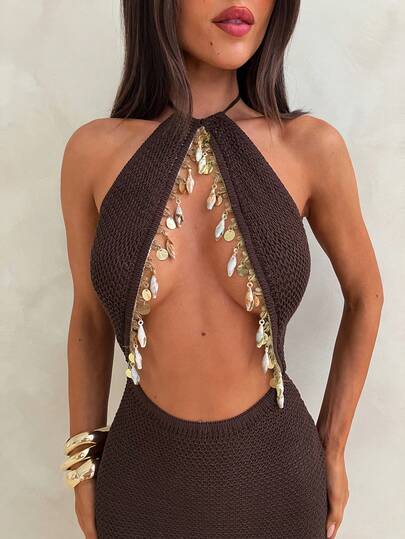 Aloruh 女士夏季新款棕色优雅性感简约时尚海滩度假浪漫约会派对外出Y2K针织圆环金属吊坠项链贝壳流苏拼接镂空毛衣迷你连衣裙