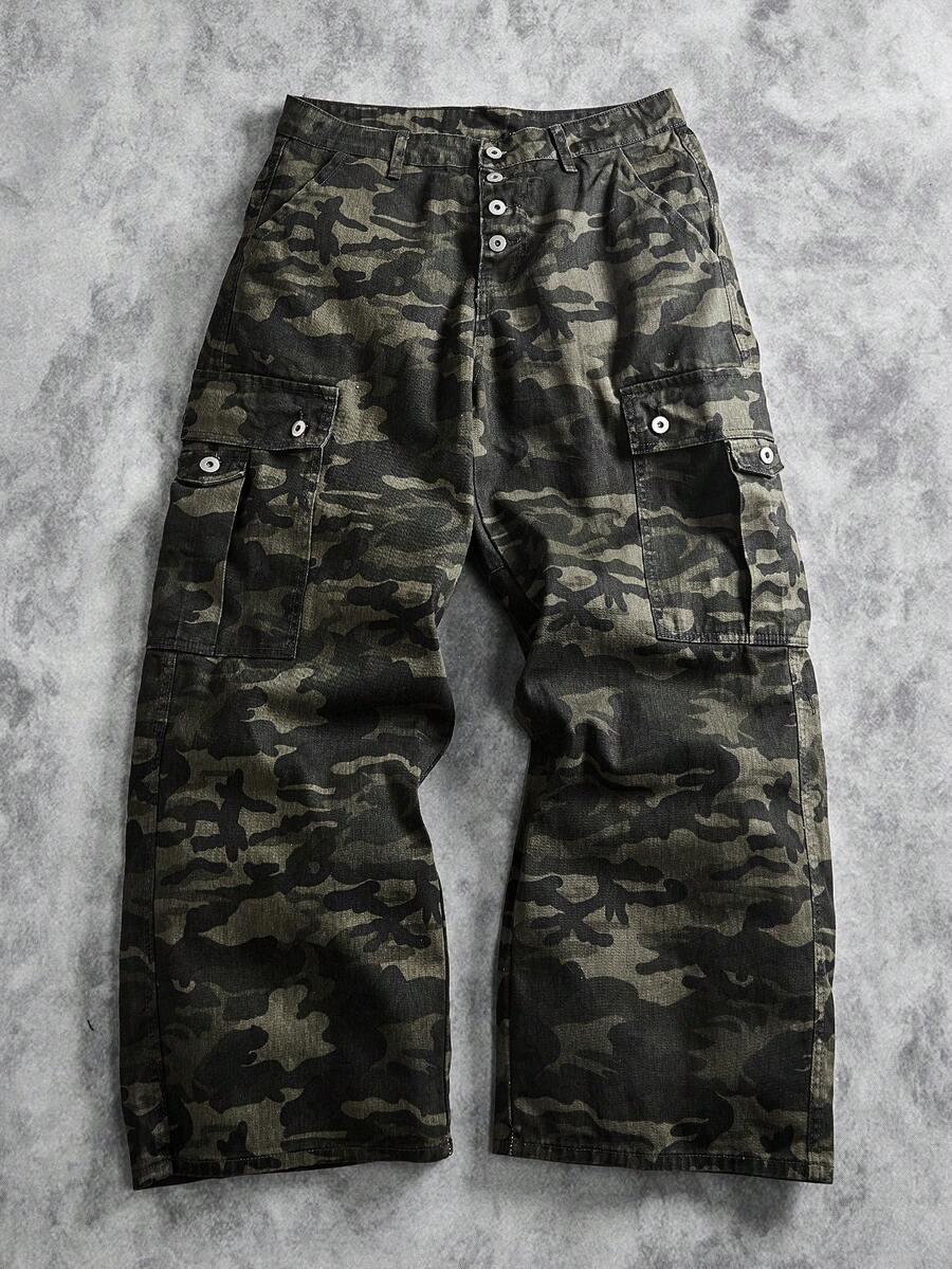 Manfinity ZONE917 街头风迷彩工装裤，纽扣设计多口袋休闲宽松阔腿牛仔裤 - 軍綠色 - 查看 1