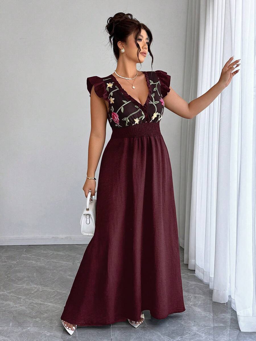 Elenzga 大码女式连衣裙，饰有花卉刺绣，交叉褶皱设计，喇叭袖，适合婚礼、派对、外出、约会、度假等场合。 - 酒紅色 - 查看 1