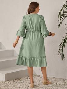 Vestido casual de talla grande con cintura con cordón y dobladillo con volantes de unicolor - Verde - Ver 2