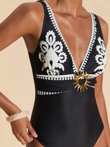 Travachic Women's V-Neck Retro Wide Strap Fitted One-Piece Swimsuit Set, Summer - Multicolor - View 3