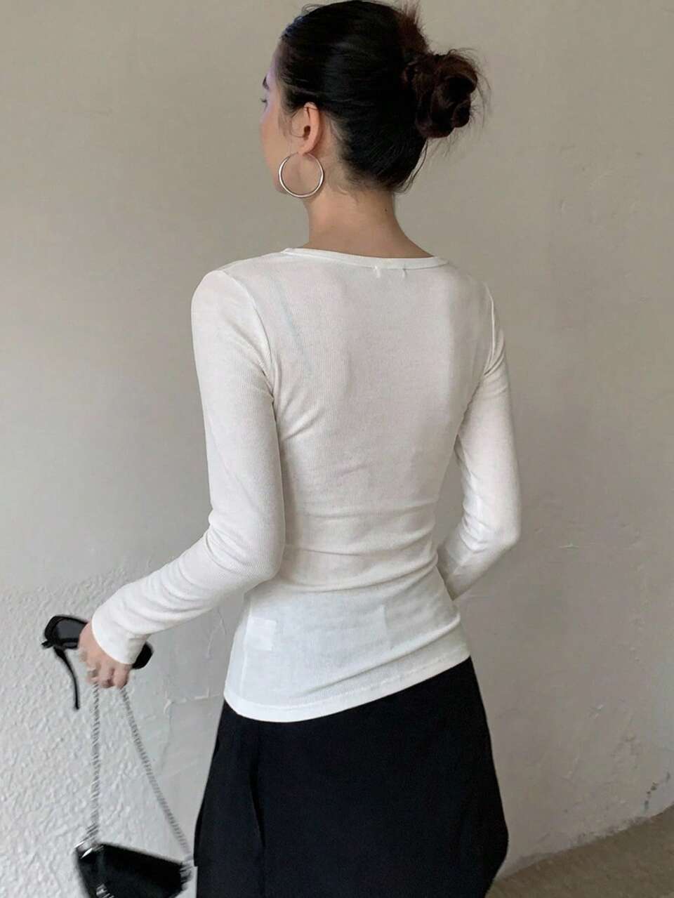 Crew Neck Fitted Waist Solid White Undershirt, Suitable For Spring & Summer