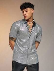 Manfinity BRENVOR 男士纽扣前开襟金属色短袖衬衫，情侣装 - 銀色 - 查看 6