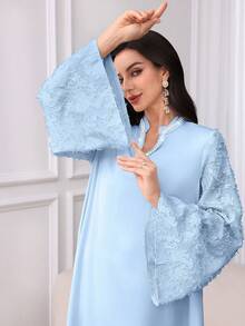 Al Najma 酒红色女士V领喇叭袖仿珍珠装饰优雅阿拉伯连衣裙，优雅端庄魅力束腰长袍阿拉伯连衣裙，适合晚宴/日常休闲穿着 - 淺藍色 - 查看 8