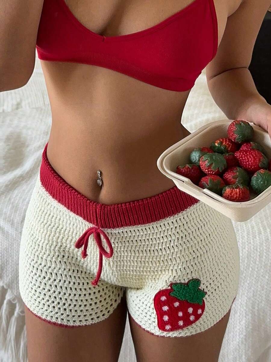 CovetEZ 女士草莓图案系带镂空针织短裤 - 紅白色 - 查看 1