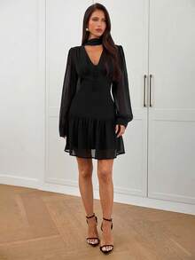 Aloruh 紫色优雅简约长袖迷你连衣裙，适合通勤。 - 黑色 - 查看 3