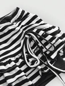 ROMWE Grunge Punk Chân váy xếp tầng gợi cảm, sọc đen xám cổ điển, thắt dây, dành cho nữ. - Đen và trắng - Xem 3