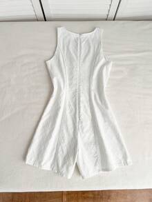 Comfortcana Bộ áo liền quần mùa hè không tay cổ chữ V màu trắng cho nữ với cúc vàng và họa tiết kim cương, trang phục mùa hè cho nữ, trang phục mùa xuân cho nữ, trang phục lễ hội cho nữ, áo liền quần lễ Phục sinh, áo liền quần thanh lịch cho tiệc tùng, trang phục đi biển cho nữ, trang phục đi biển, áo liền quần tốt nghiệp, áo liền quần thường ngày cho nữ, trang phục nghỉ mát cho nữ, áo liền quần đi nghỉ mát, trang phục công sở, trang phục đi xem hòa nhạc đồng quê cho nữ, áo liền quần màu trắng cho nữ. - trắng - Xem 5