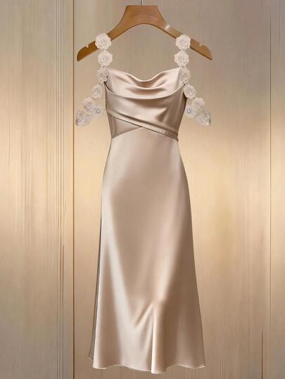 Franclia Đầm slip satin cổ chữ V xẻ sâu viền hoa dành cho nữ mùa hè