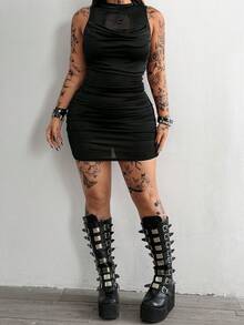 SHEIN Whyspr Plus Size Women Sleeveless Slim Fit Dark Goth Style Plunging Neckline Dress - Black - View 5