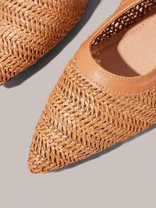 Styleloop Giày bệt nữ, kiểu dáng slip-on, điểm nhấn nơ, chất liệu vải rơm dệt, phong cách nghỉ dưỡng/BOHO, kiểu Mỹ cổ điển Bohemian miền Tây, thích hợp cho các lễ hội âm nhạc, tiệc tùng, hở gót, phù hợp cho mùa nghỉ lễ, xuân/hè. - Màu cà ri nhạt - Xem 5