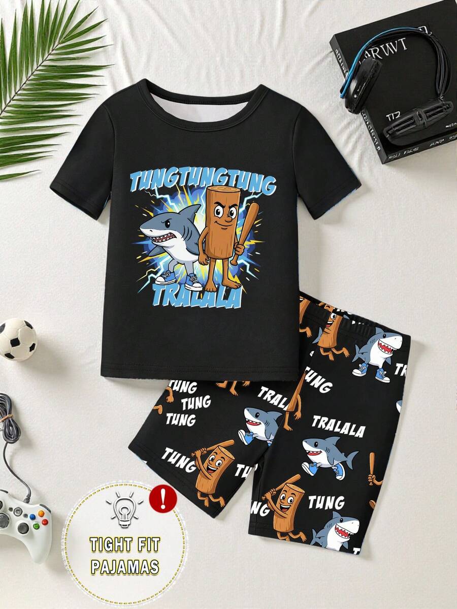 男童“Tralalero Tralala”可爱卡通鲨鱼和神话生物印花修身短袖上衣和短裤两件套睡衣套装，春夏款 - 黑色 - 查看 1