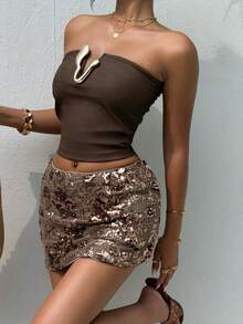 Aloruh 女士性感亮片梅紫色低腰迷你裙，仿透视修身设计，适合海滩、热带度假、夜店派对、节日等场合，是女士海滩度假、波西米亚风、热带假日活动的理想之选。这款别致时尚的迷你裙，展现优雅魅力，适合外出、上学及各种场合。 - 中紫紅色 - 查看 4