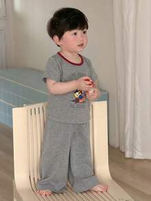 DAZY 2件套幼儿男童卡通印花圆领背心和裤子睡衣套装 - 灰色 - 查看 6