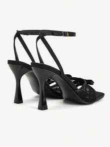 CUCCOO CHICEST 女士经典时尚高跟凉鞋，细跟方面网眼蝴蝶结设计，适合晚宴、职场通勤、约会等场合，性感百搭。 - 黑色 - 查看 5