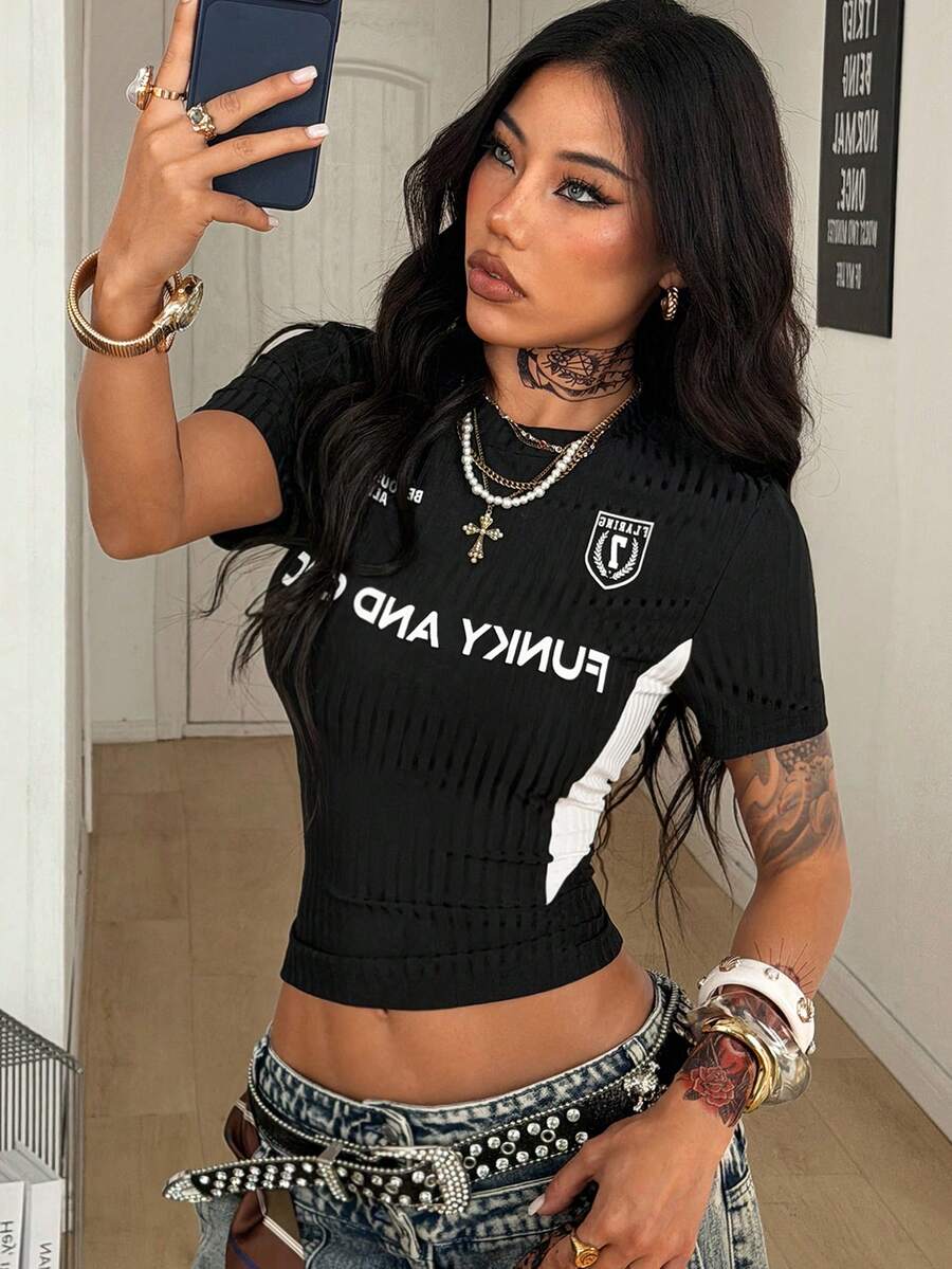 Coolane 女士夏季 Y2K 街头复古风演唱会锐舞节外出黑色短款 T 恤 - 黑與白 - 查看 1