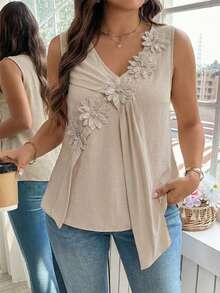 GlowEve CURVE 大码纯色3D花朵吊带V领吊带衫 - 杏色 - 查看 3