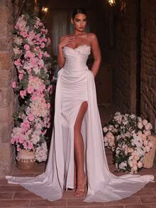 Glamrae Đầm maxi dáng suông, tối giản, thanh lịch, chất liệu satin màu kem, xếp ly nâng ngực, họa tiết hoa 3D, chân váy đuôi cá có gọng và bèo nhún bên hông, phù hợp với nhiều nhu cầu về váy cưới cho nữ. - trắng - Xem 8