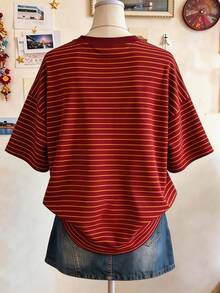 Lalippa 条纹数码印花休闲宽松中长款圆领落肩女式T恤，送朋友的礼物 - 彩色 - 查看 2