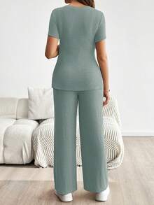 SHEIN Bộ đồ bầu 2 món, màu trơn, tay ngắn xẻ tà và quần, thích hợp cho mùa hè. - Màu xanh nhạt - Xem 2