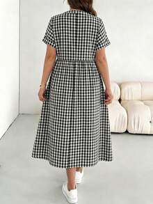 SHEIN Essnce 大码女式格子V领短袖口袋休闲连衣裙 - 彩色 - 查看 2