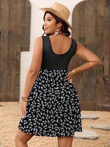 SHEIN VCAY Plus Size Casual Sleeveless Ditsy Floral Patchwork Dress, Suitable For Summer - Multicolor - View 2