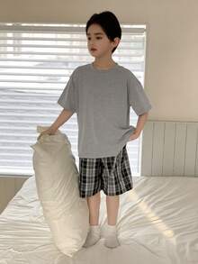 DAZY Tween Boy Solid Color Crew Neck Short Sleeve Top And Plaid Shorts Pajama Set Summer - Grey - View 5