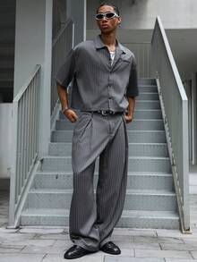 Manfinity Roghcode 男士休闲街头风短袖上衣长裤套装。街头服饰，朋友，情侣装，宽松版型，男士，印花，日系风格，男女皆宜，我爱我的女朋友 - 灰色 - 查看 4