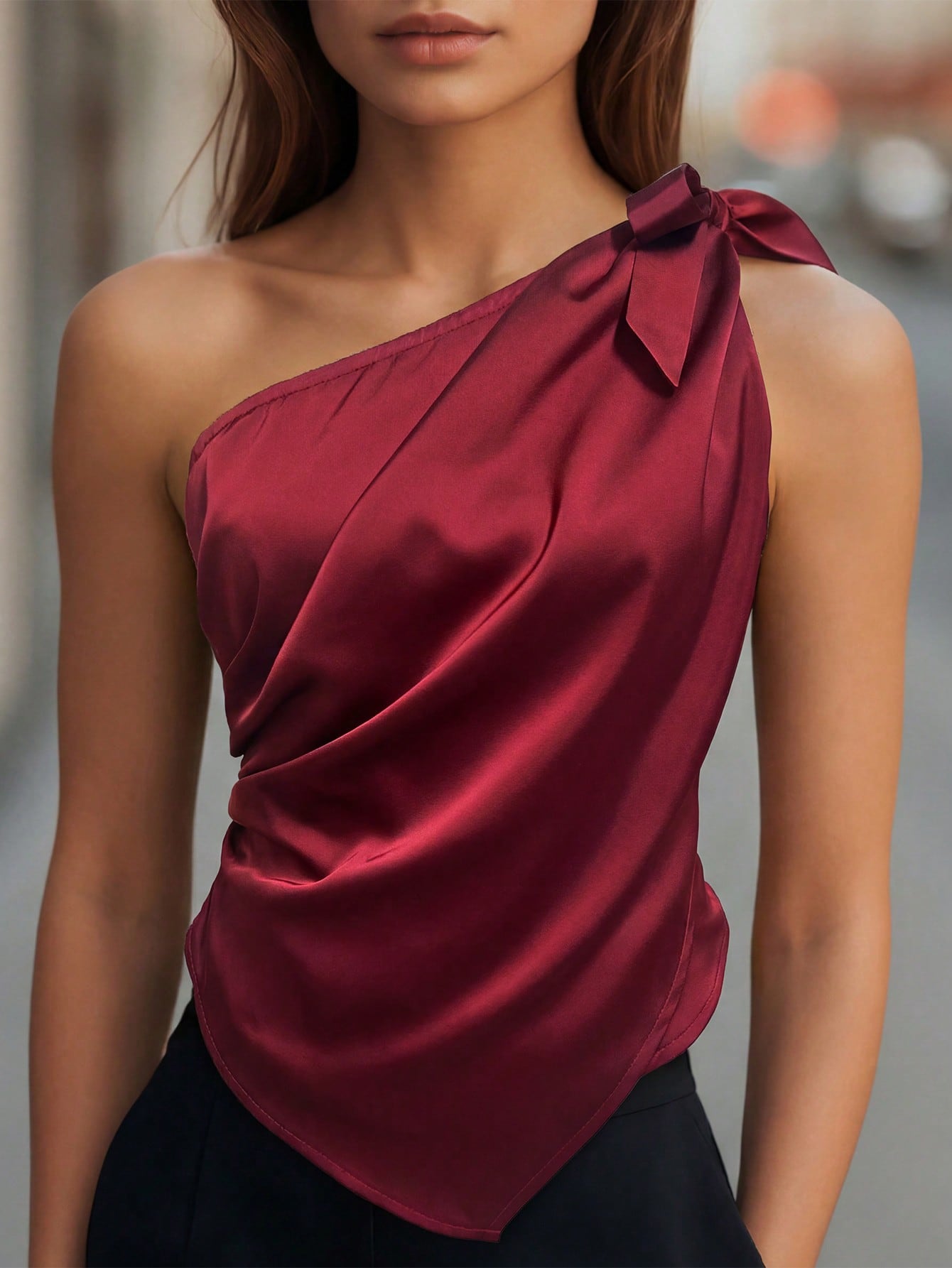 Ellegaria. ملابس علوية نسائية أحادية الكتف بحمالة...