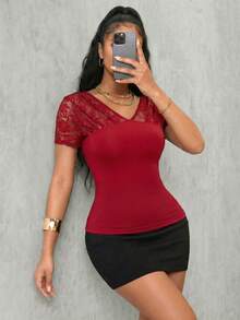 SHEIN Raffinéa Women's Sexy Lace Patchwork V-Neck Fitted Cropped T-Shirt - Red - View 6