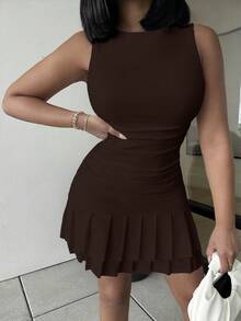 Alexandranx 女式无袖纯色白色紧身褶皱迷你双层褶皱连衣裙，适合夏季和秋季 - 咖啡棕 - 查看 4