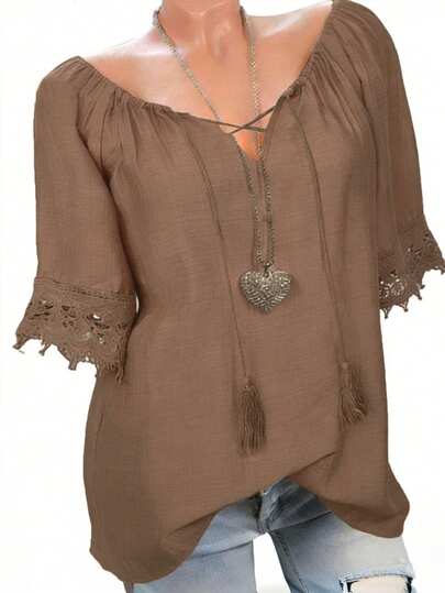 SHEIN LUNE Áo kiểu nữ cỡ lớn họa tiết hoa tay bồng, thích hợp cho các bữa tiệc mùa xuân và lễ hội.