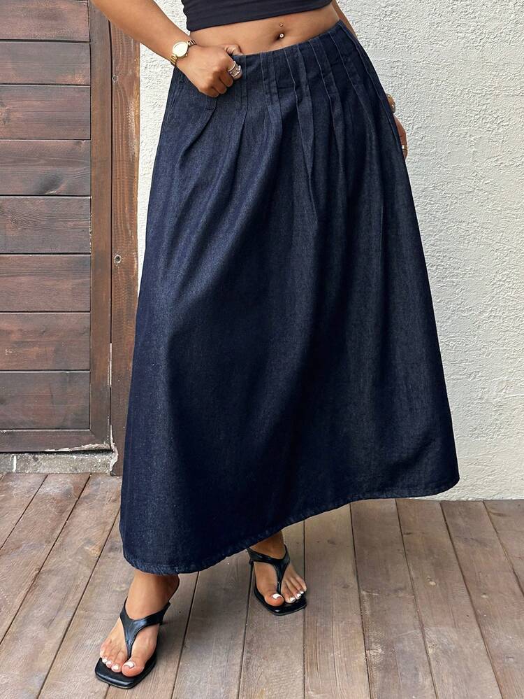 Dazy Plus Plus Size Women's Casual Pleated A-Line Long Denim Skirt, Loose Fit Vacation Style For Spring & Summer