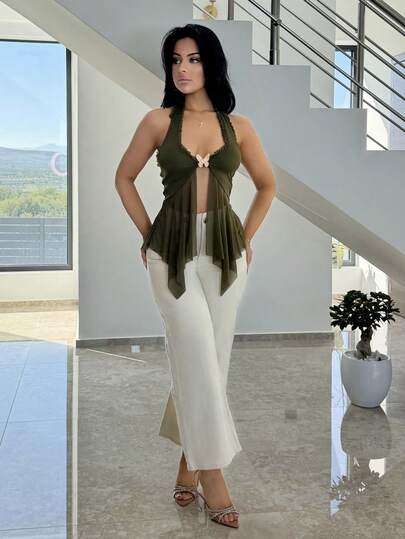 Vassilux Vacay Vibes 花卉沙滩清凉单品 女士时尚度假风露背系带荷叶边不对称下摆胸前金属蝴蝶装饰网纱背心，杏色