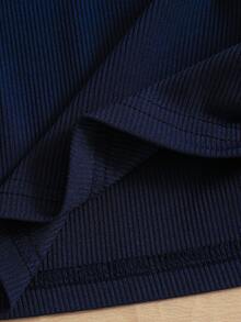 SHEIN Áo hai dây đơn màu trơn dành cho bé gái tuổi teen, kiểu dáng đa năng dễ phối đồ, phù hợp cho mặc hàng ngày khi đi chơi, du lịch, đến trường và nhiều dịp khác. - Màu xanh lam - Xem 6