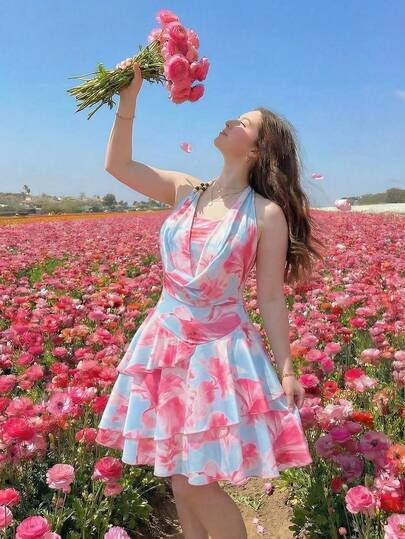 SHEIN MOD Vestido mini de verano con estampado floral rosa y azul de talla grande, cuello halter, vestido casual con volantes multicapa en el bajo, adecuado para la playa, fiestas, vacaciones