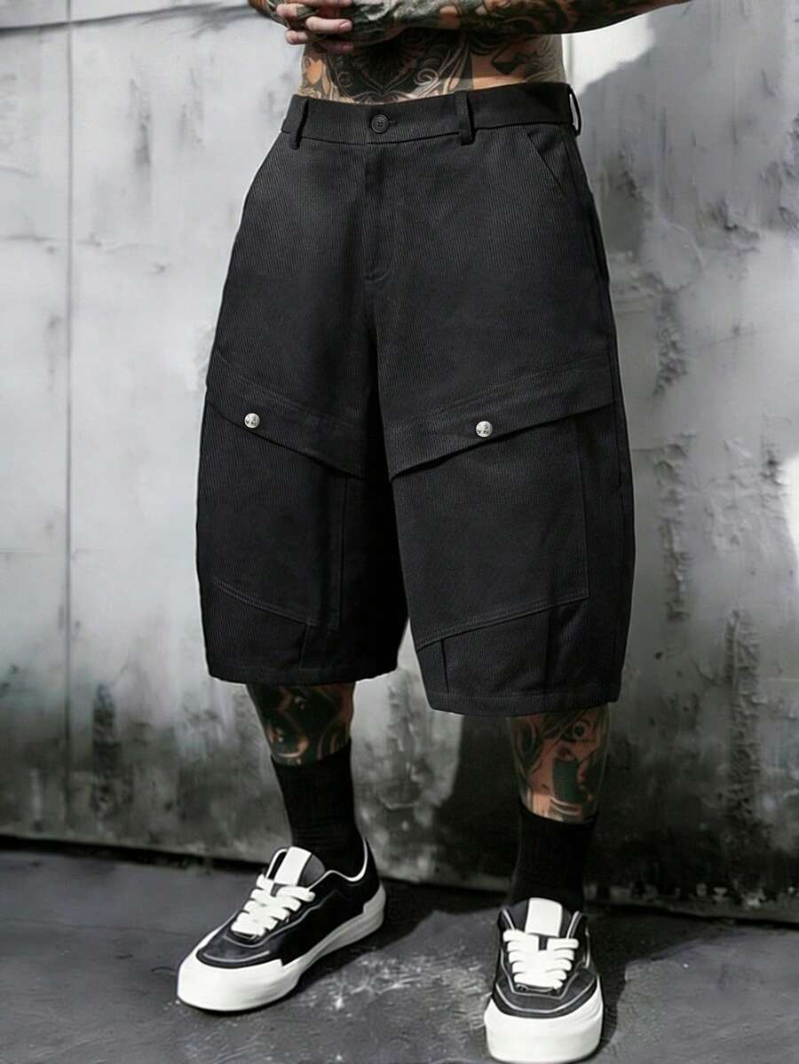 Manfinity LEGND Men's Black Retro Casual Loose Fit Versatile Summer Cargo Shorts - Black - View 1