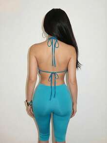 Slaydiva Bộ trang phục nữ phong cách Bohemian Ibiza mùa hè mới, phù hợp cho các lễ hội âm nhạc, phong cách miền Tây, du mục, tiệc tùng, tiệc bể bơi, gợi cảm, du lịch tàu biển, bãi biển, tắm nắng, kỳ nghỉ, hẹn hò và các dịp khác. Phong cách thanh lịch và lãng mạn, áo cổ yếm màu xanh gradient và quần lửng ôm sát đến đầu gối. Bộ đồ nữ màu xanh gradient - B - Nhiều màu - Xem 10