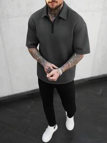 Manfinity Homme 大尺碼男士拼接設計 Polo 衫，深灰色，夏季休閒度假款，時尚四分之一拉鍊高爾夫襯衫，短袖拉鍊領上衣，正式風 - 灰色 - 查看 3