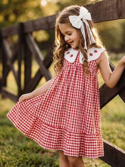 SHEIN Young Girl Woven Contrast Color Peter Pan Collar Strawberry Pattern Casual Sleeveless Dress