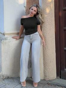 Jeta Ari 素色不對稱領褶邊T恤 - 黑色 - 查看 1