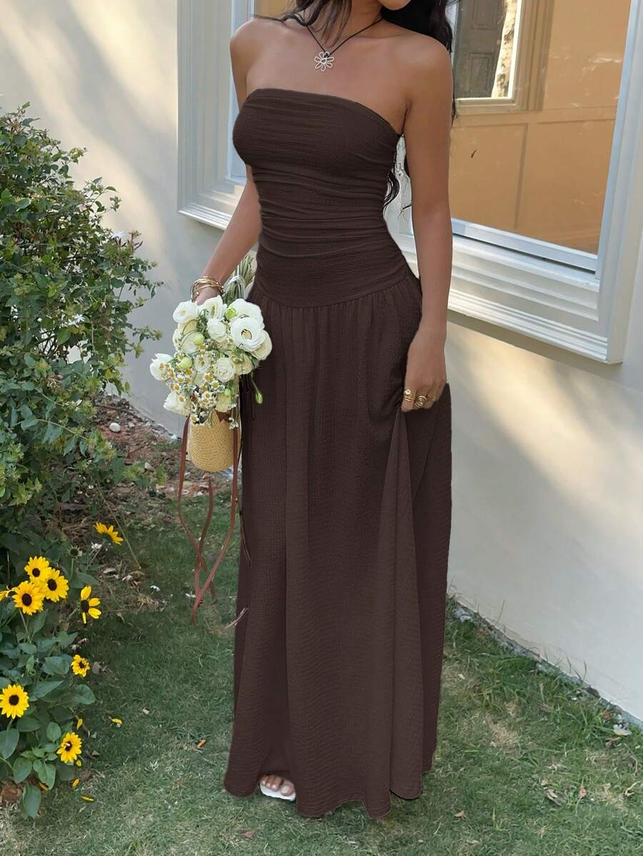 SHEIN EZwear 女士纯色简约日常无肩带长款棕色连衣裙，无肩带长款连衣裙，女士正式场合连衣裙，棕色伴娘礼服，女士夏季连衣裙 - 棕色 - 查看 1