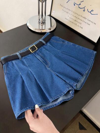 GlowEve CURVE Plus Size Women's Vintage Washed Denim Shorts, Spring/Summer