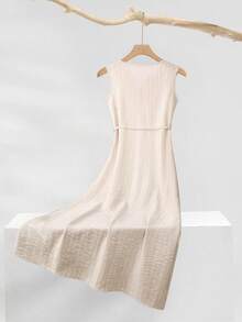 SHEIN Franclia Đầm nữ cổ chữ V không tay, thắt eo, kiểu dáng thường ngày, thoải mái và tôn dáng, họa tiết sọc màu mơ, thích hợp mặc đi làm vào mùa hè. Đầm hè không tay dành cho nữ. - Màu be - Xem 2